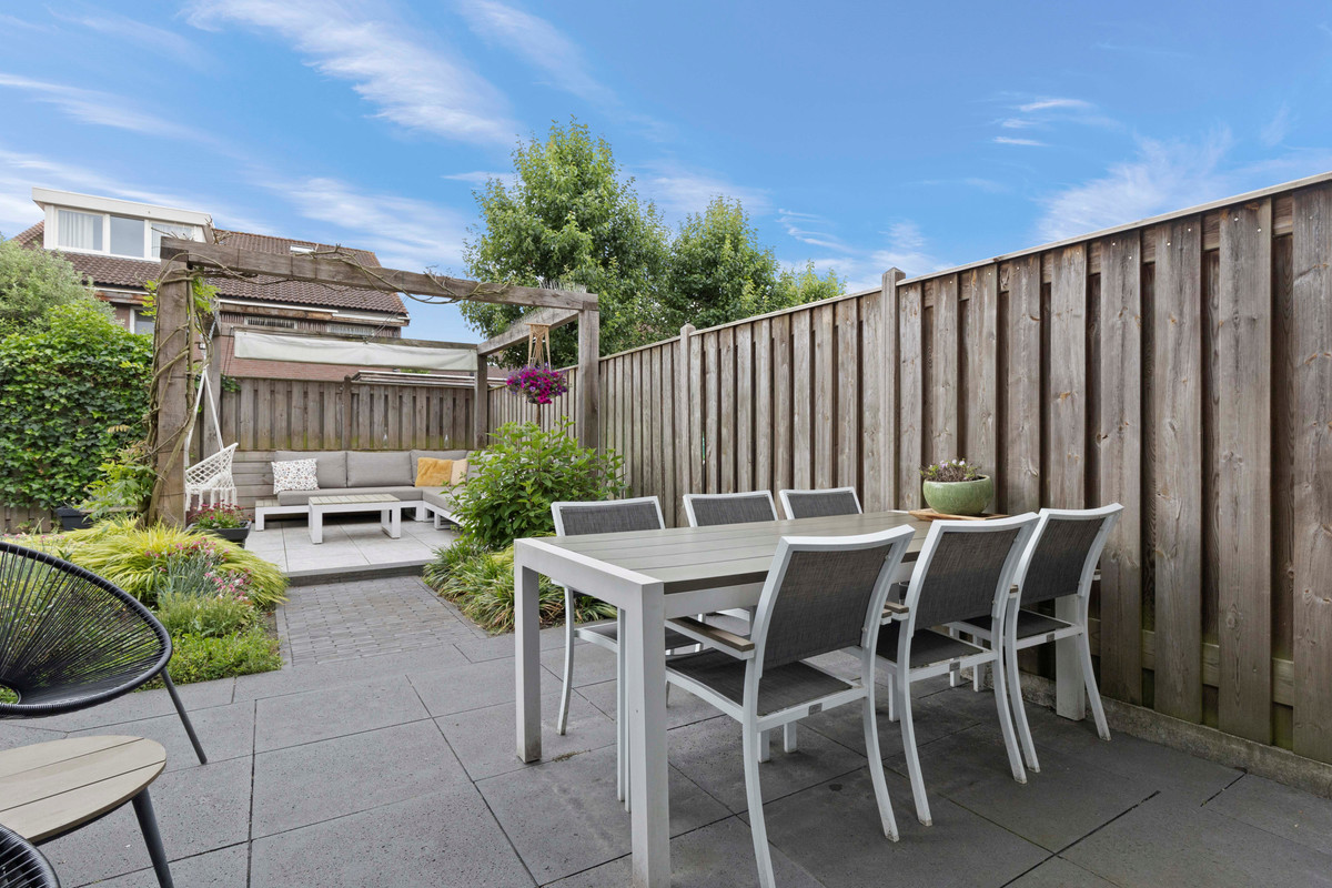Tussenwoning te koop: Lijsbeth Van Villeynstraat 37, Helmond