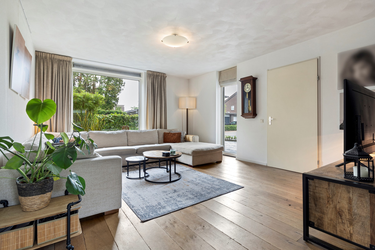 Tussenwoning te koop: Lijsbeth Van Villeynstraat 37, Helmond