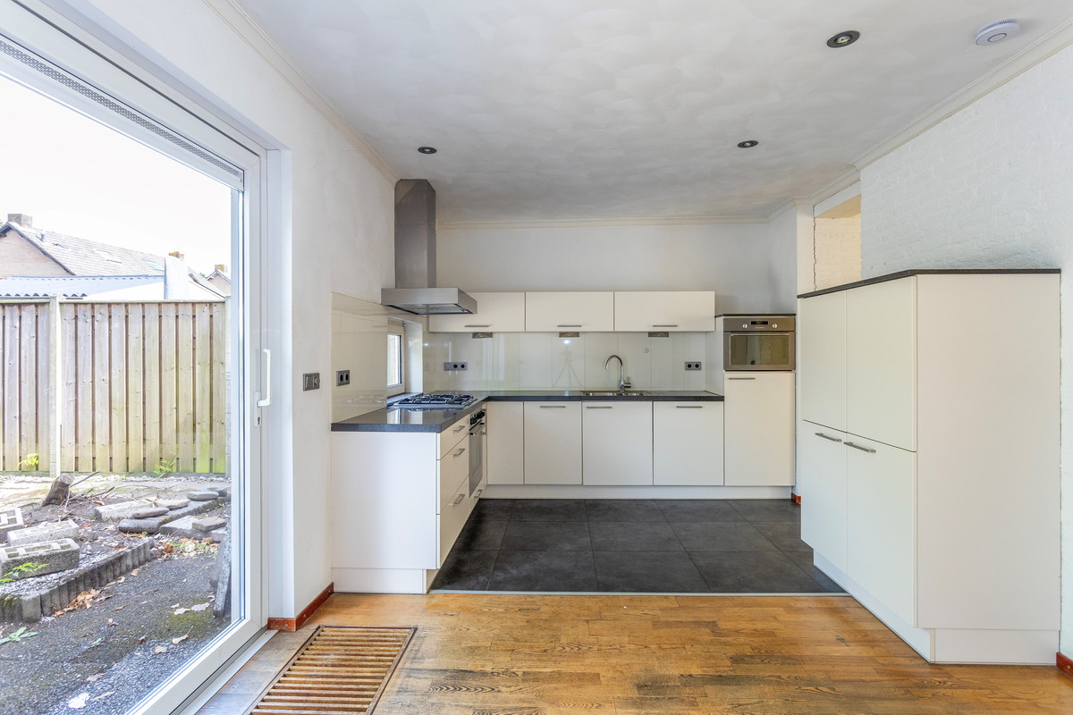 Tussenwoning te koop: Groen Van Prinstererstraat 4, Oss