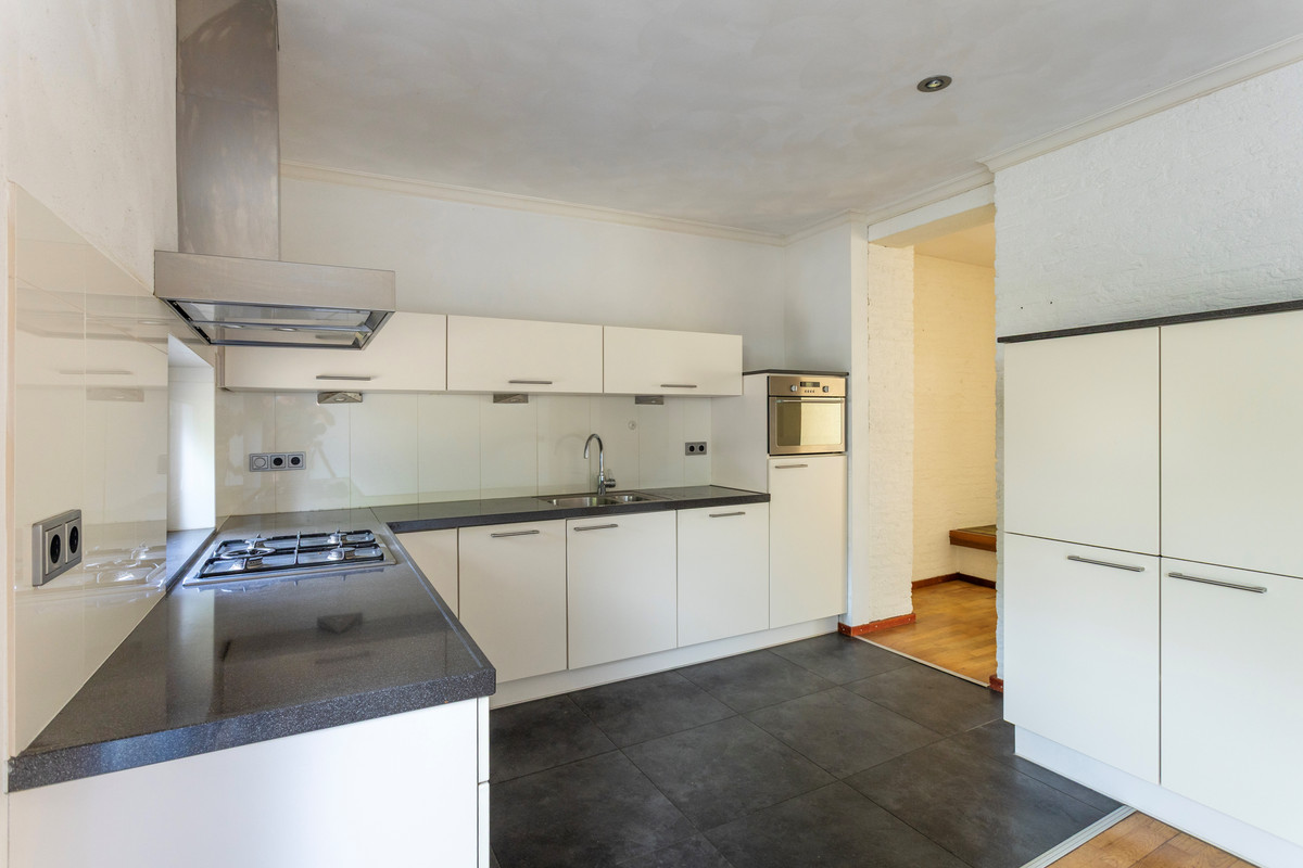 Tussenwoning te koop: Groen Van Prinstererstraat 4, Oss