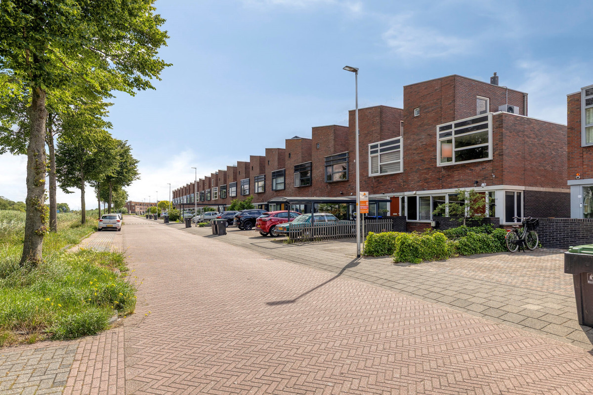 Hoekwoning te koop: Dijkwacht 104, Leiderdorp