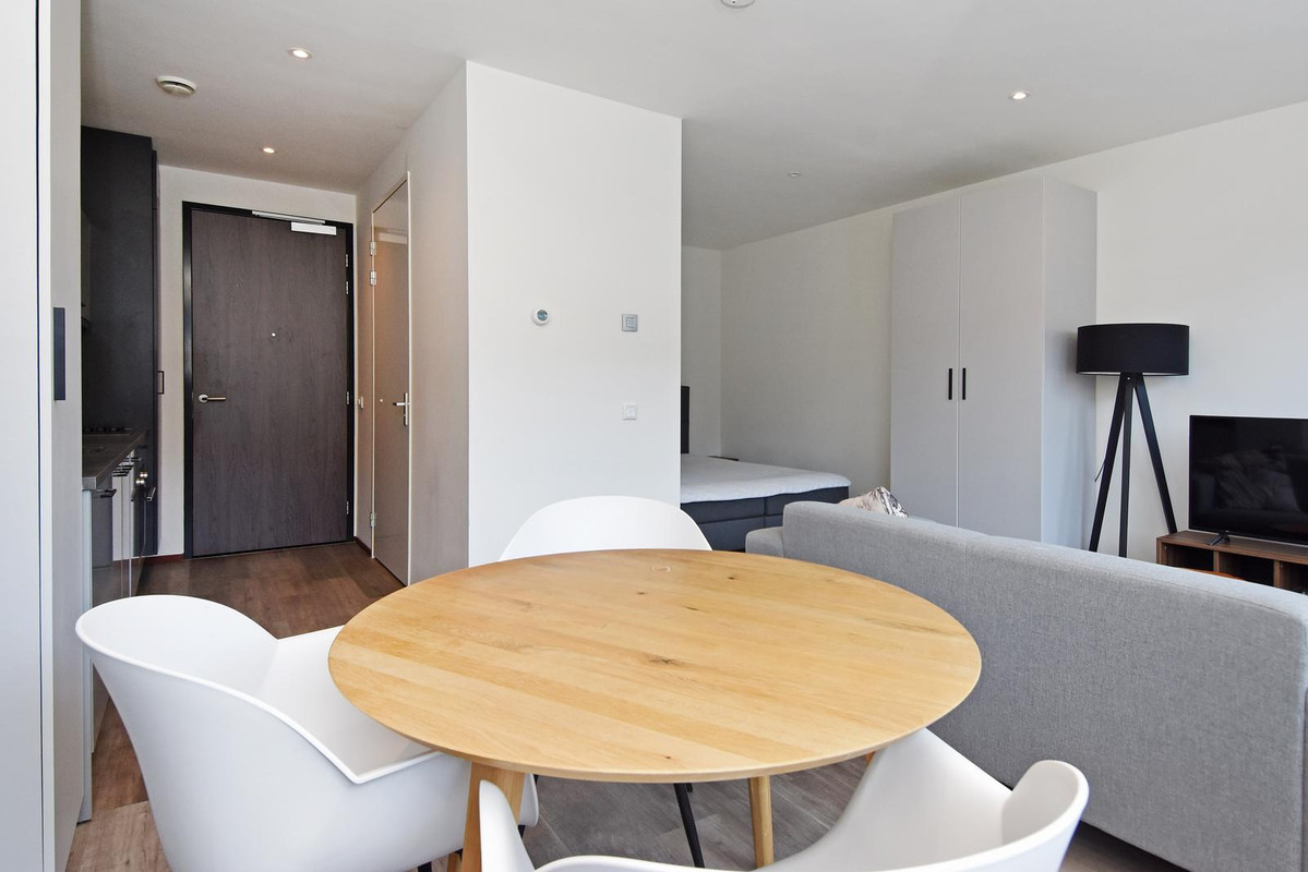 Studio te koop: Kanonstraat 80, 'S-Gravenhage