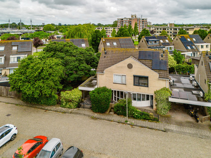 Nan Holdert-Zuikerbergstraat 1