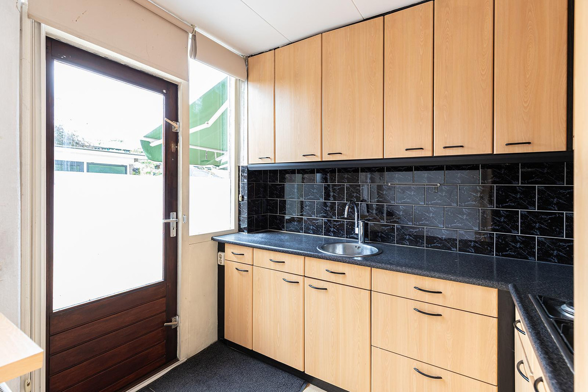 Tussenwoning te koop: Betje Wolffstraat 4, Papendrecht