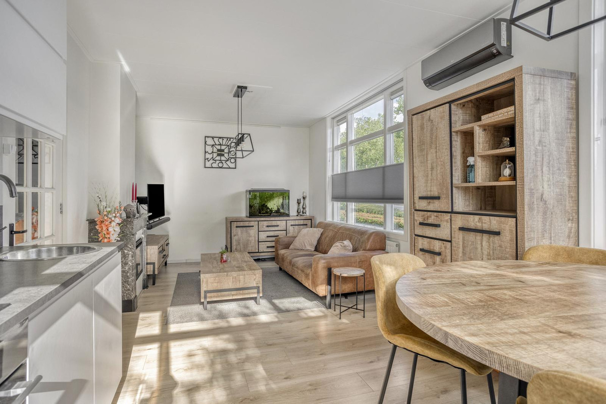 Tussenwoning te koop: Markstraat 1, Dordrecht