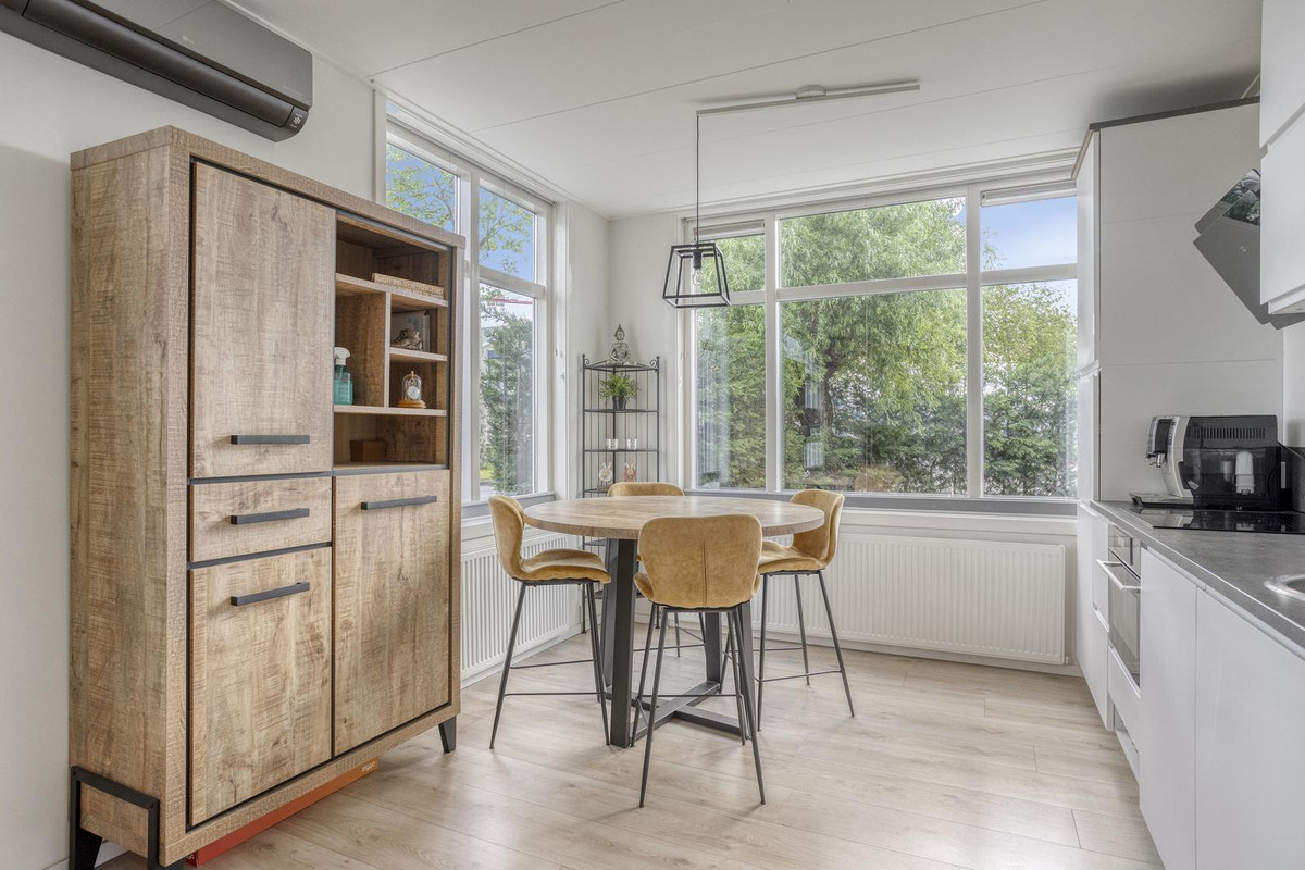 Tussenwoning te koop: Markstraat 1, Dordrecht