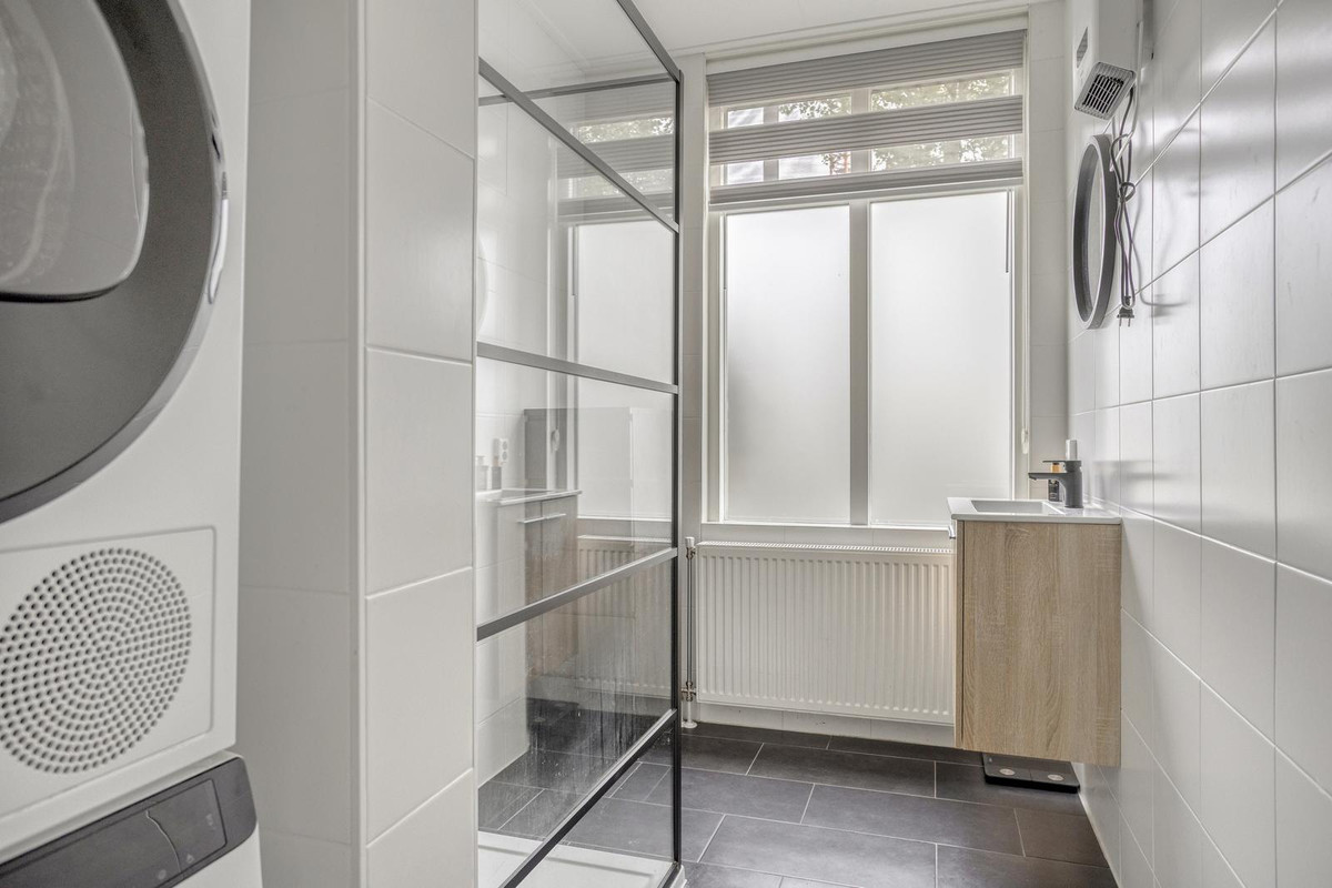 Tussenwoning te koop: Markstraat 1, Dordrecht