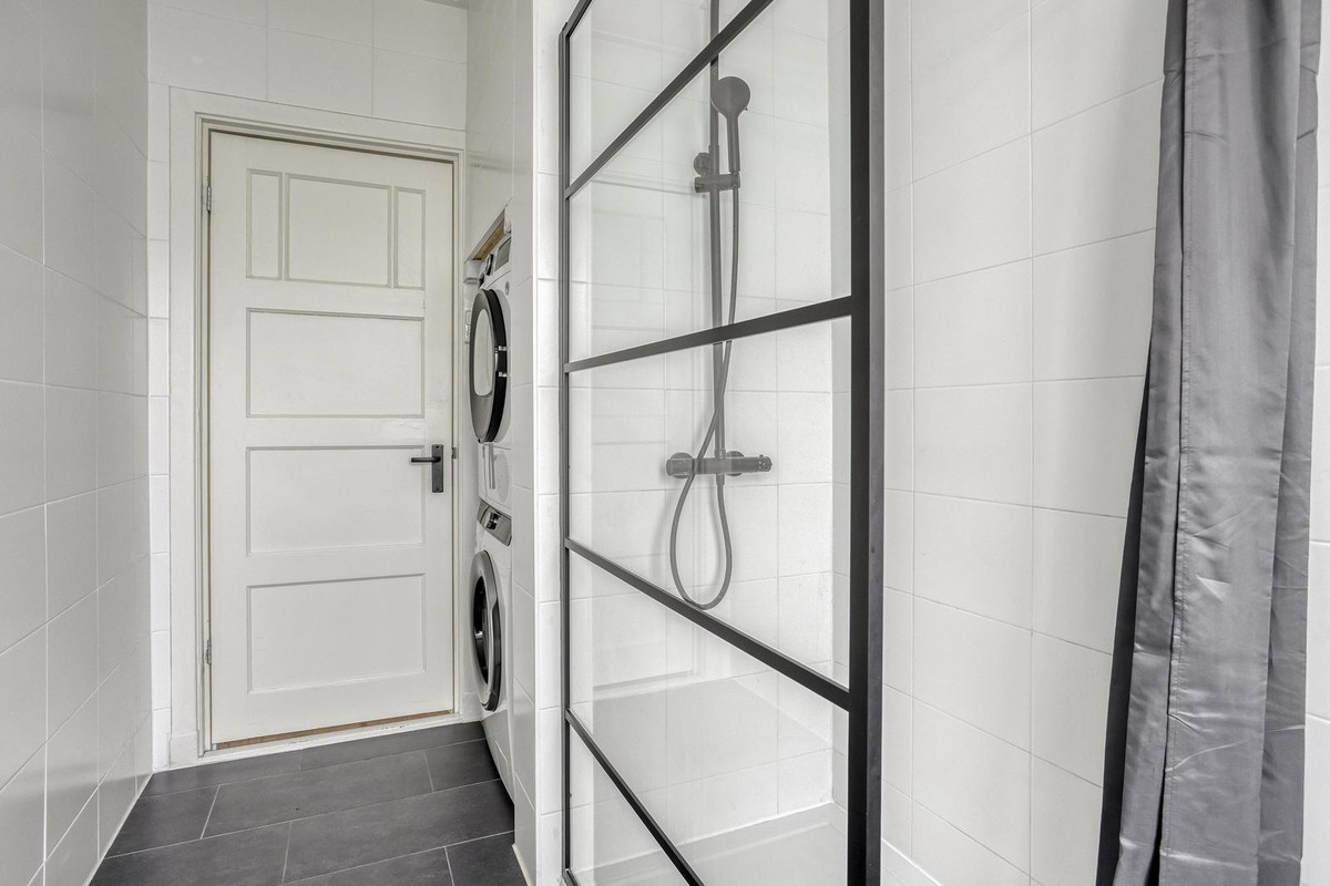 Tussenwoning te koop: Markstraat 1, Dordrecht