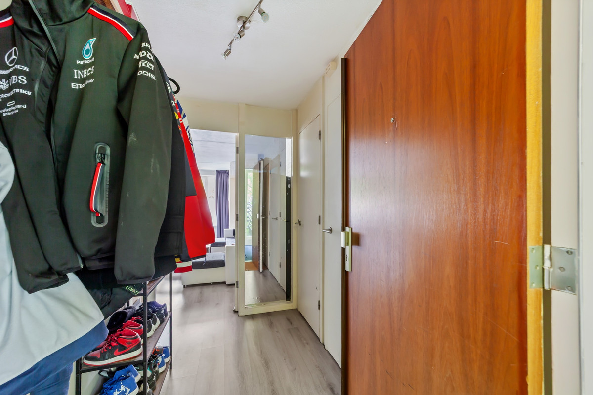 Appartement te koop: Kinderen van Versteegplein 21, Zoetermeer