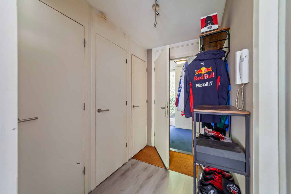 Appartement te koop: Kinderen van Versteegplein 21, Zoetermeer