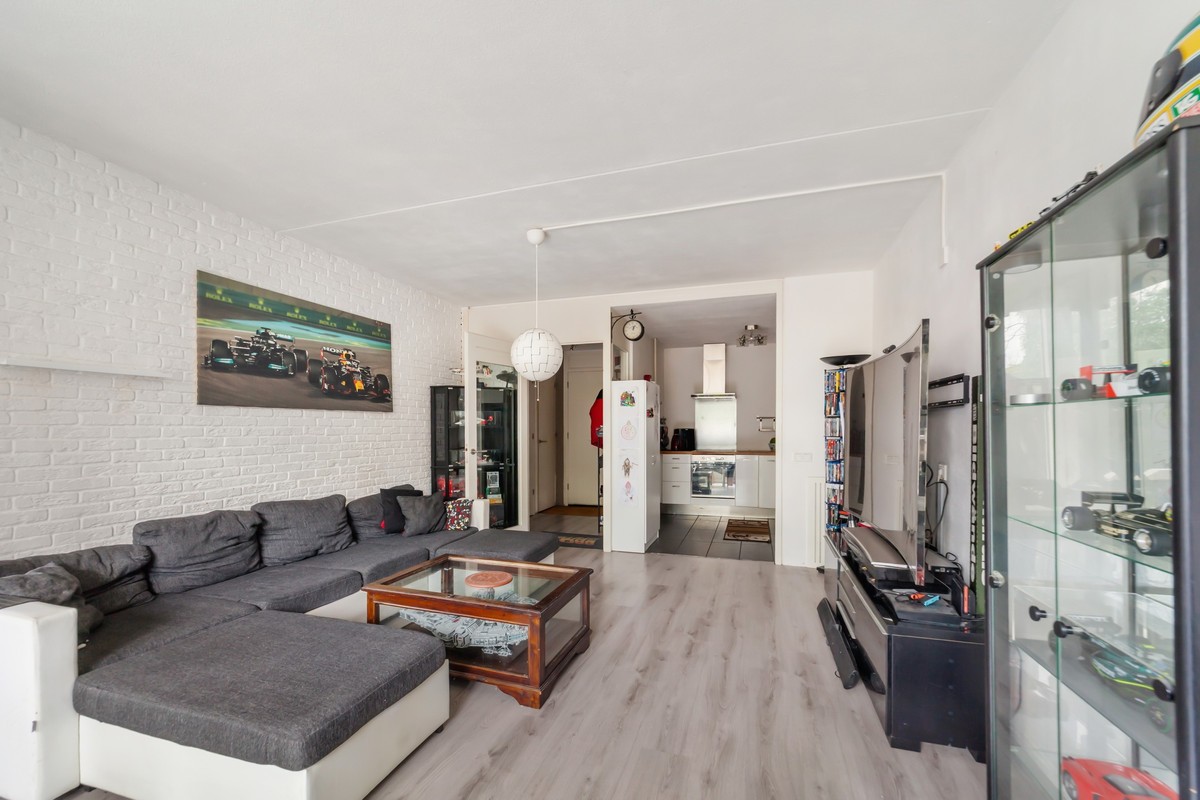 Appartement te koop: Kinderen van Versteegplein 21, Zoetermeer