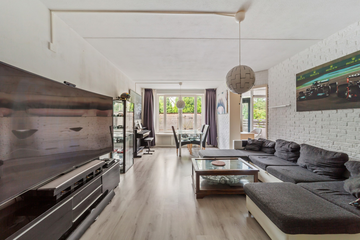 Appartement te koop: Kinderen van Versteegplein 21, Zoetermeer