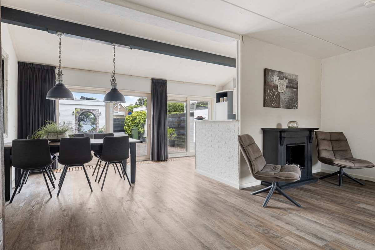 Tussenwoning te koop: De Leemput 31, Halsteren