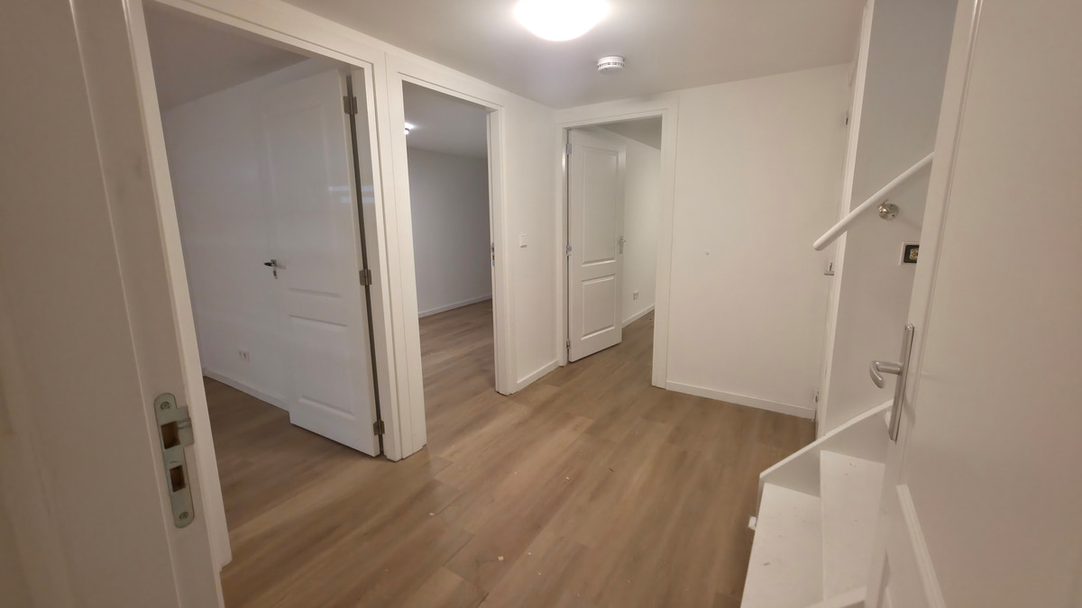 Appartement te huur: Mathenesserweg 98A, Rotterdam