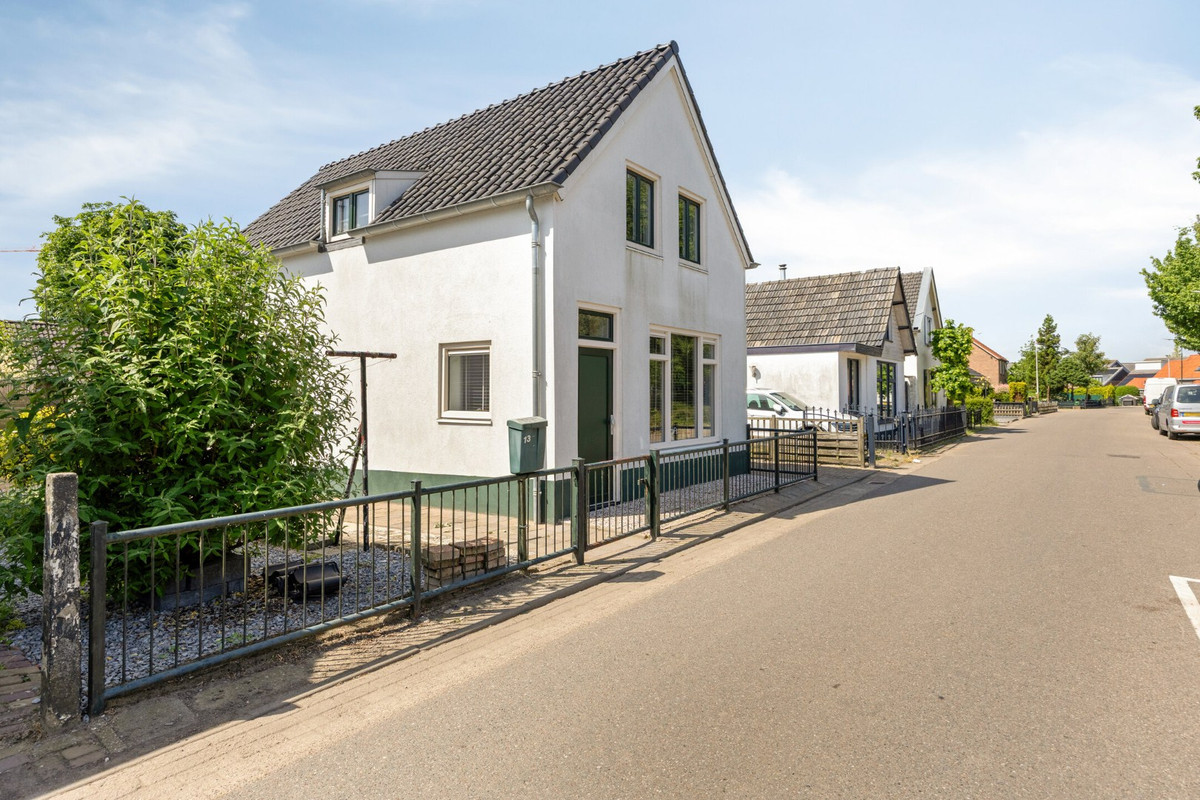 Vrijstaande woning te koop: De Koeldert 13, Waardenburg