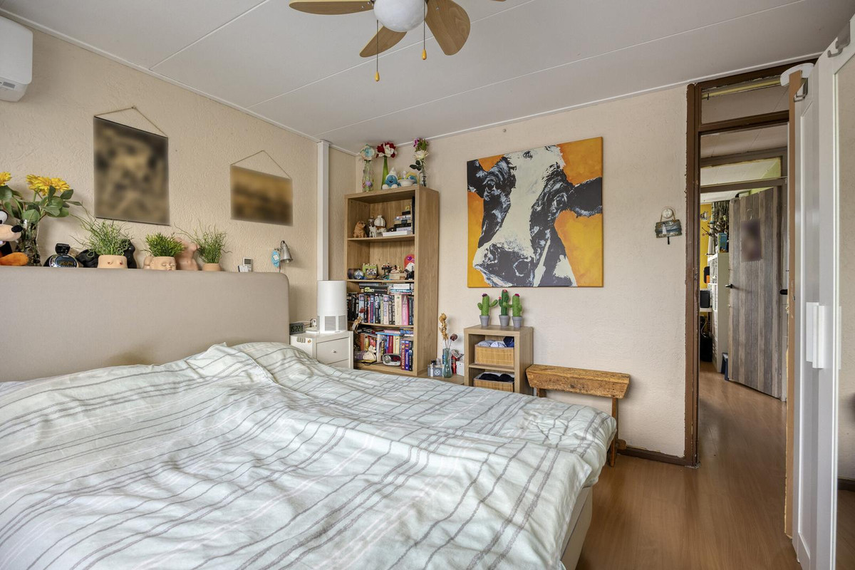 Tussenwoning te koop: Dennekruid 188, Rotterdam