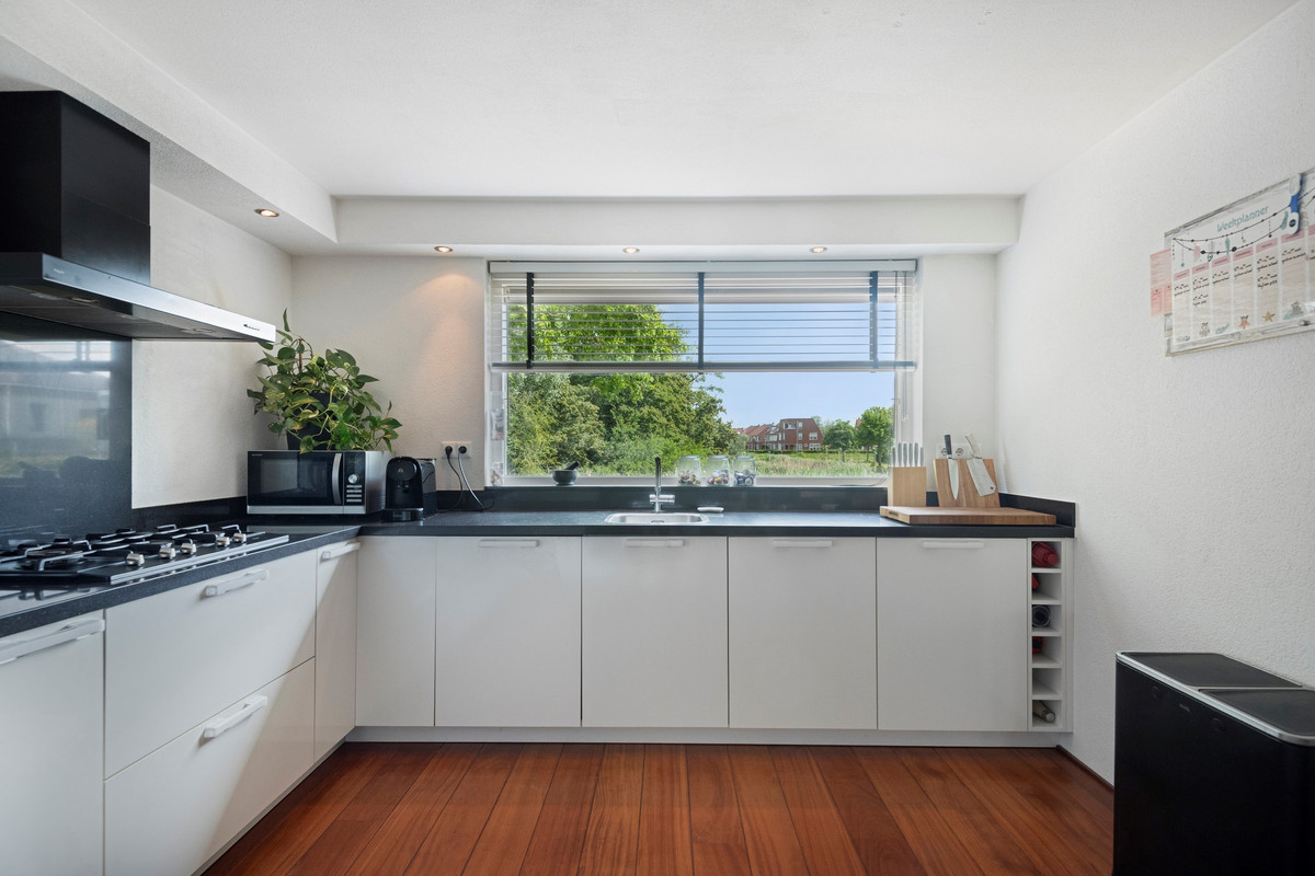 Tussenwoning te koop: Nassau Bolwerk 9, Steenbergen