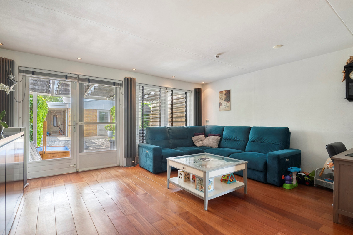 Tussenwoning te koop: Nassau Bolwerk 9, Steenbergen