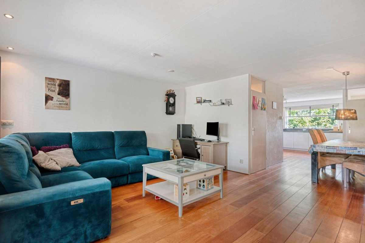 Tussenwoning te koop: Nassau Bolwerk 9, Steenbergen