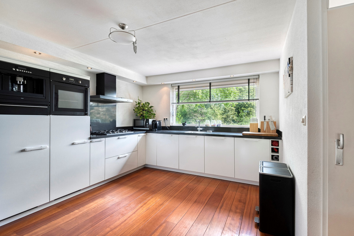 Tussenwoning te koop: Nassau Bolwerk 9, Steenbergen
