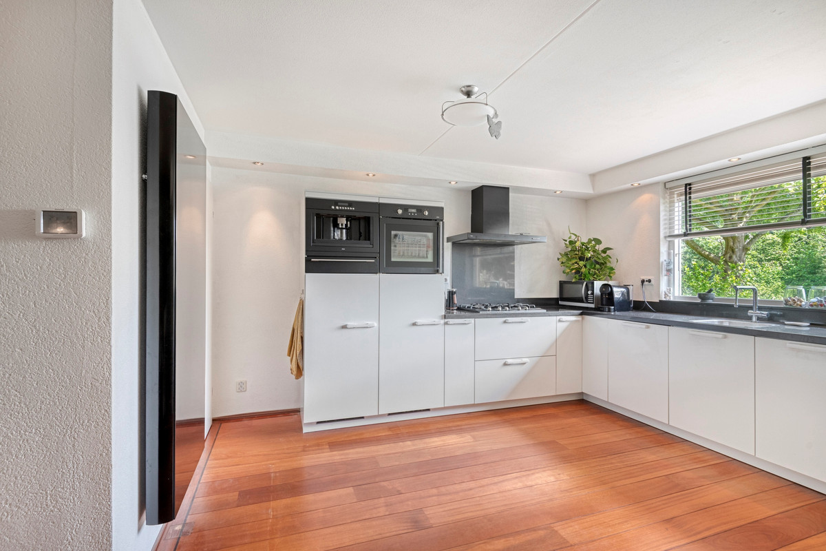 Tussenwoning te koop: Nassau Bolwerk 9, Steenbergen