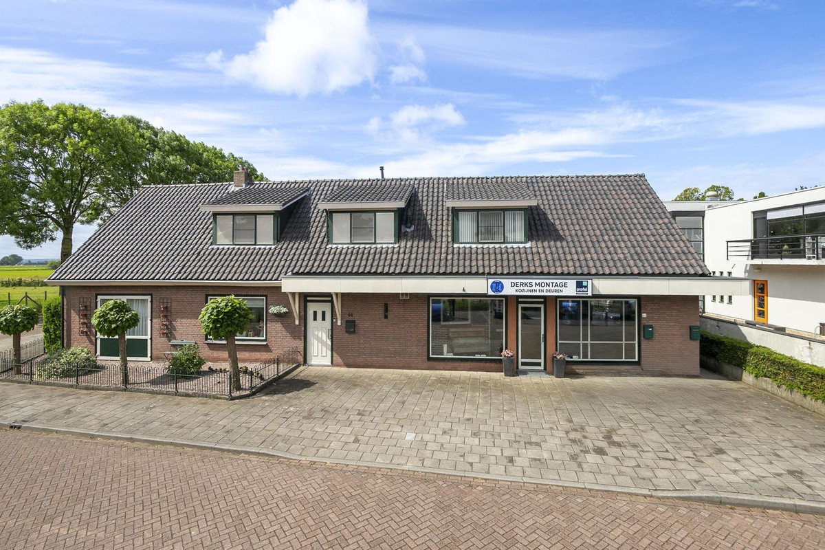 Twee-onder-één-kap te koop: Jan Joostenstraat 44, Angeren