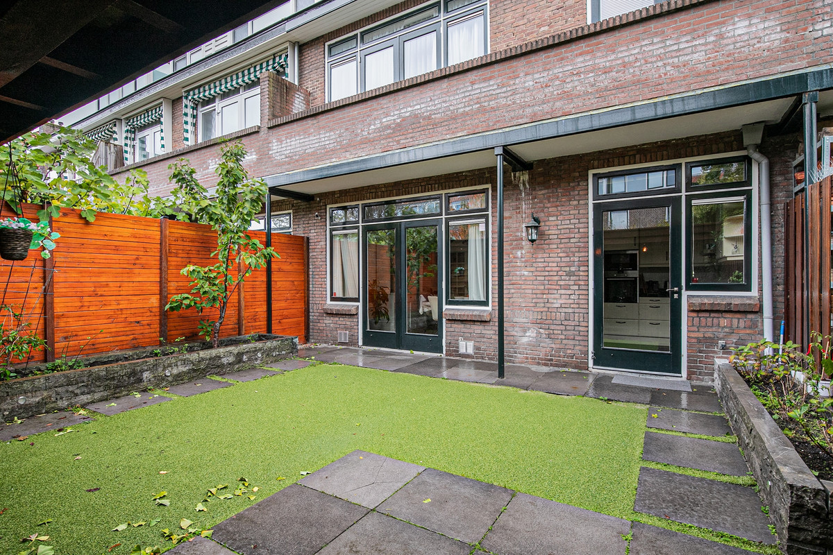 Tussenwoning te huur: Parkweg 322, Voorburg