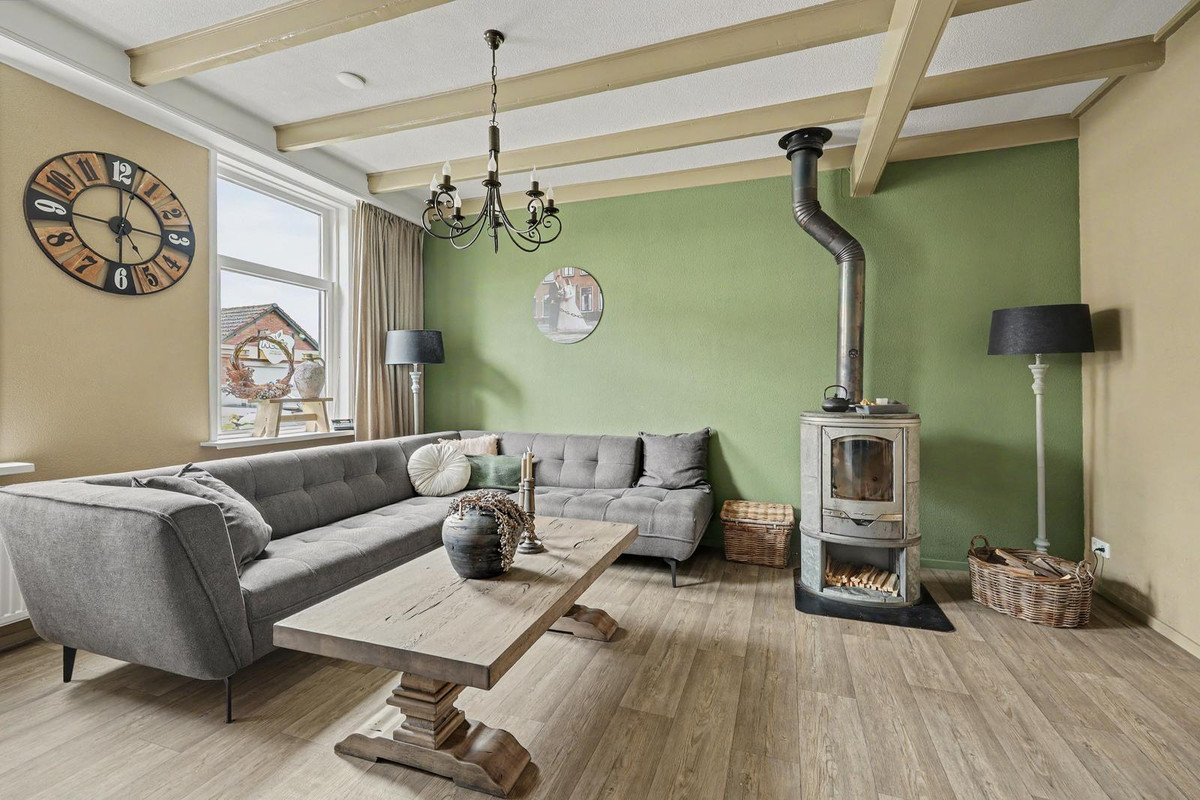 Hoekwoning te koop: Dorpsstraat 116, Krabbendijke