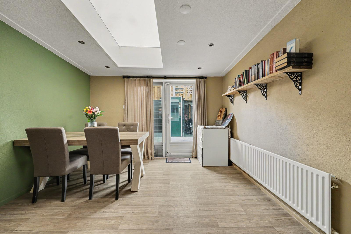 Hoekwoning te koop: Dorpsstraat 116, Krabbendijke