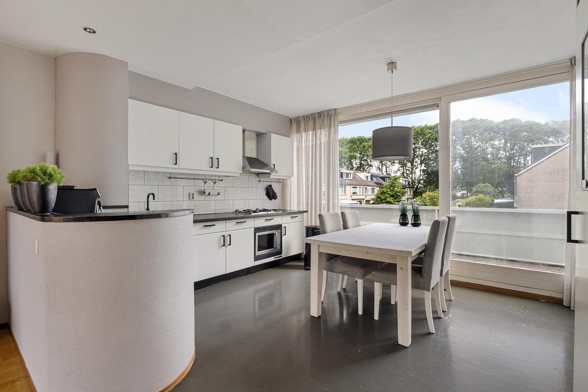 Tussenwoning te koop: Rossinihof 26, Alphen Aan Den Rijn