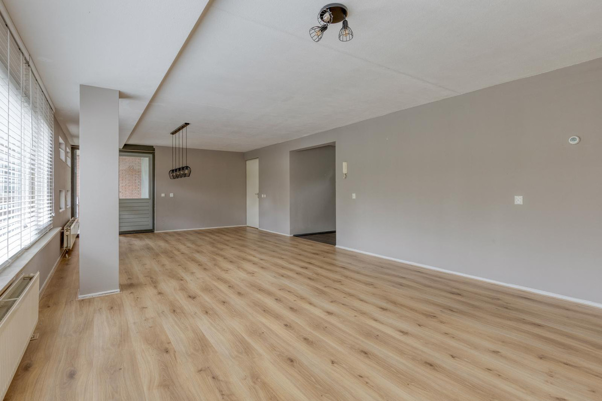 Appartement te koop: Henriette Ronnerstraat 53, Tilburg