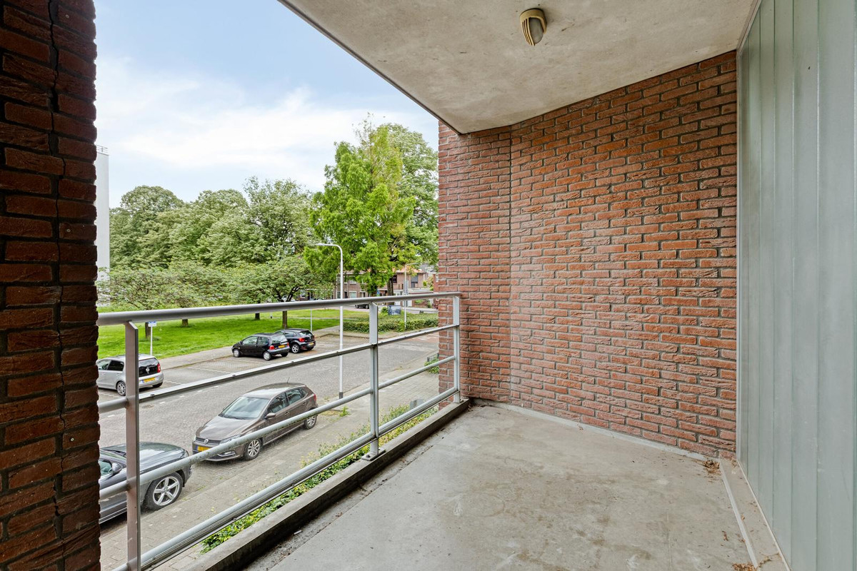 Appartement te koop: Henriette Ronnerstraat 53, Tilburg