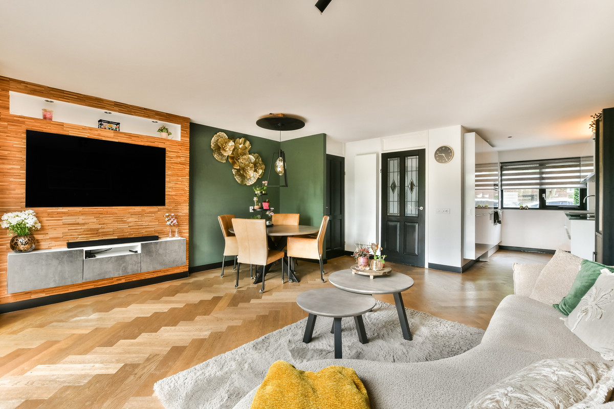 Tussenwoning te koop: Zuster Reichertstraat 16, Leiden