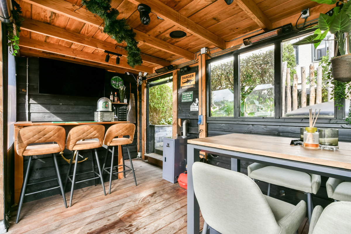 Tussenwoning te koop: Zuster Reichertstraat 16, Leiden
