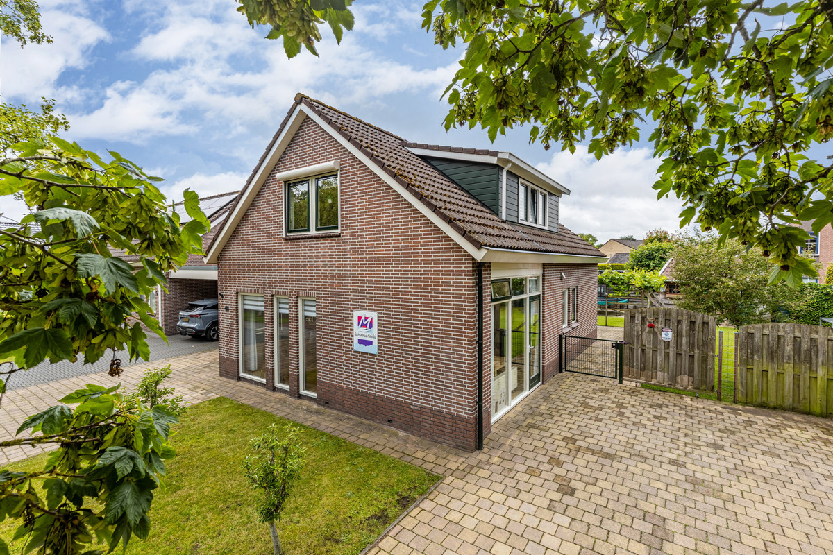 Twee-onder-één-kap te koop: Molenstraat 48, Mussel