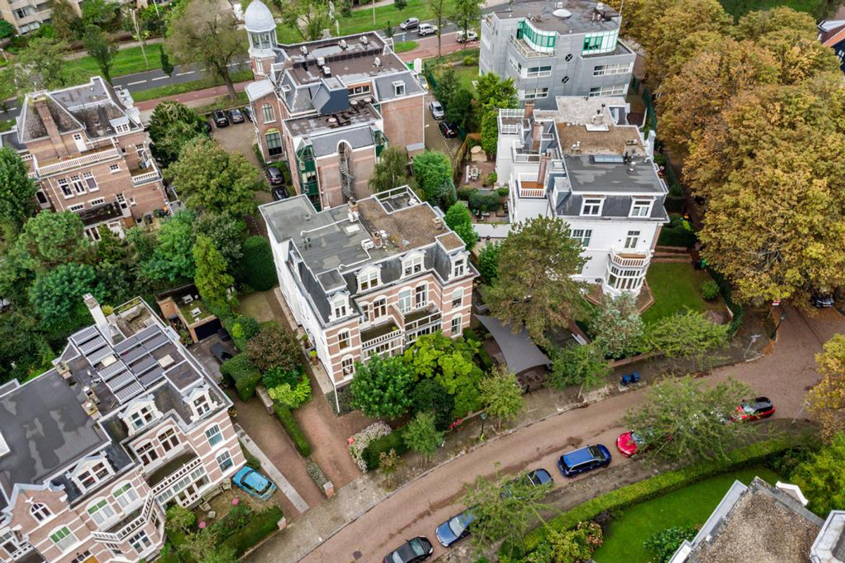 Twee-onder-één-kap te koop: Van Lennepweg 22, 'S-Gravenhage