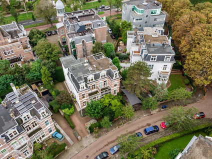 Van Lennepweg 22