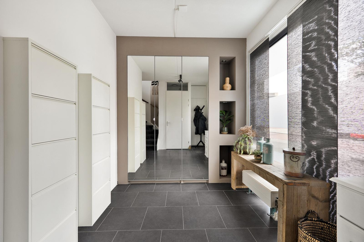 Appartement te koop: Zwijnenburg 9, Barendrecht