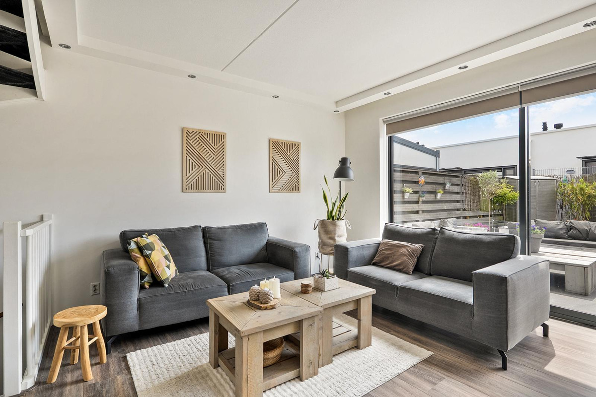 Appartement te koop: Zwijnenburg 9, Barendrecht