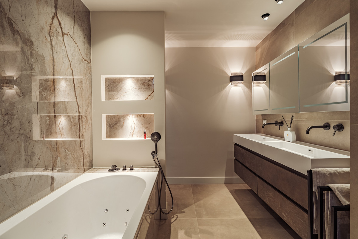 Appartement te koop: Loevestein 131, Amsterdam