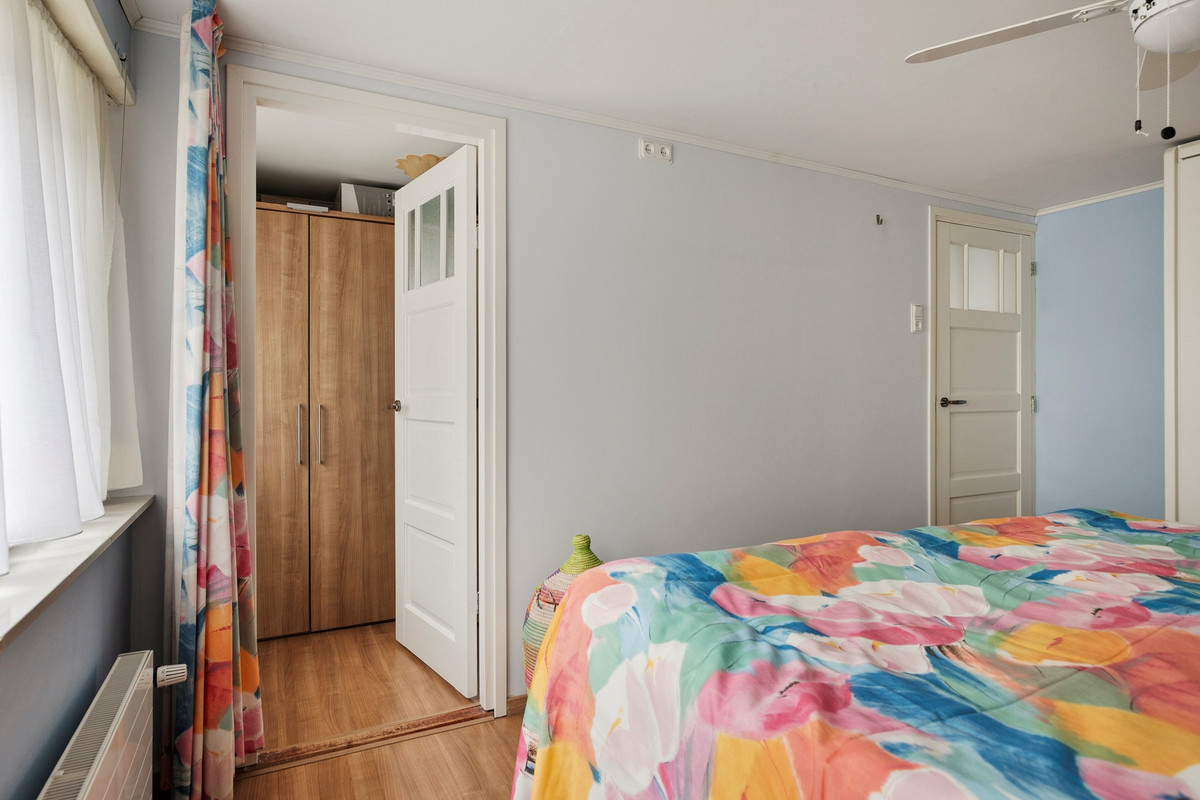 Twee-onder-één-kap te koop: Kanaalzicht 45, Sluiskil