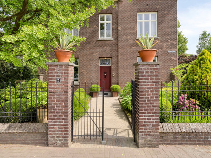 Spoorstraat 2