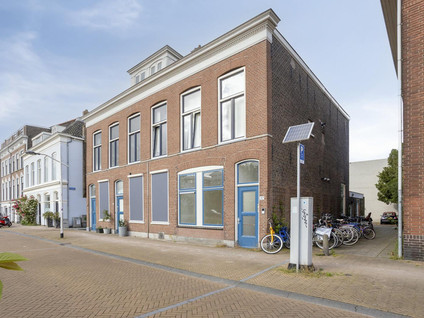 Spoorsingel 38