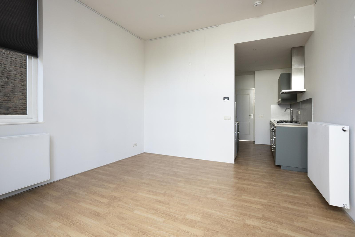 Appartement te koop: Spoorsingel 38, Delft