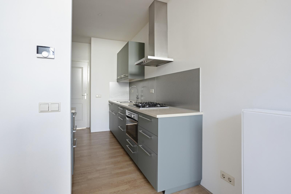 Appartement te koop: Spoorsingel 38, Delft