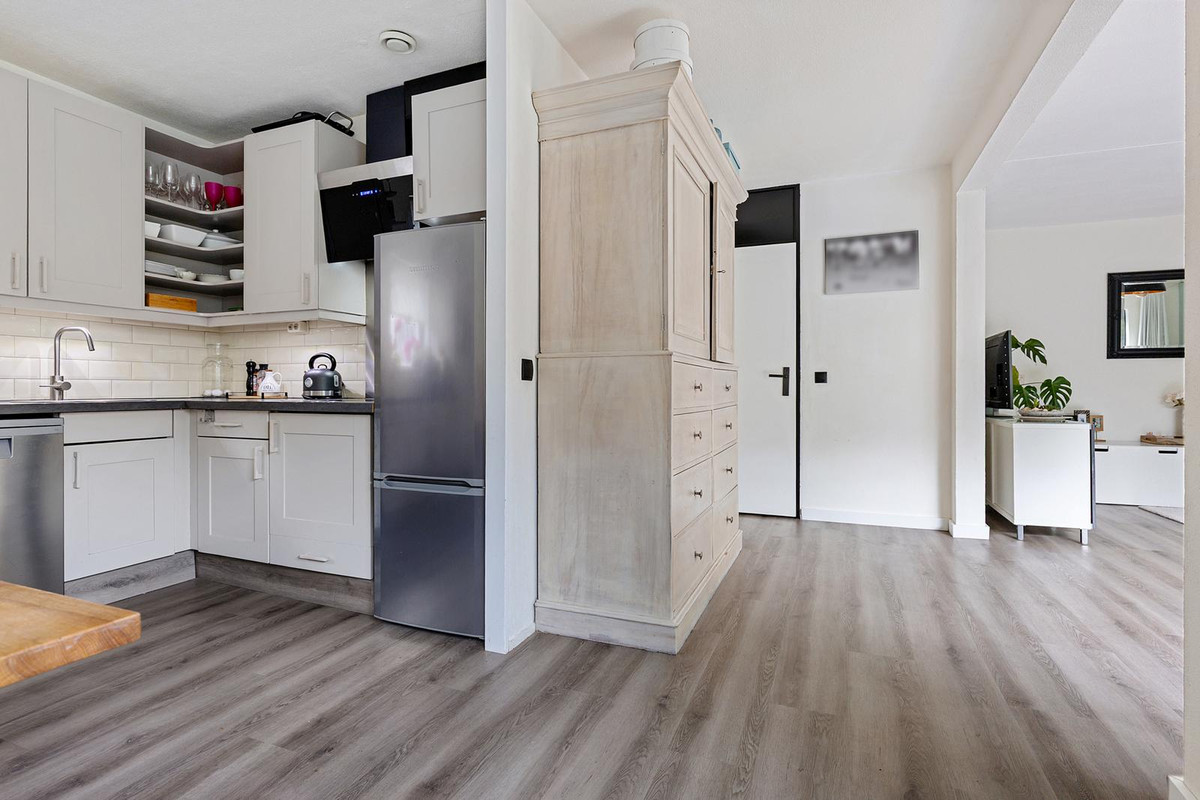 Tussenwoning te koop: H.J. Algrastraat 10, Amsterdam