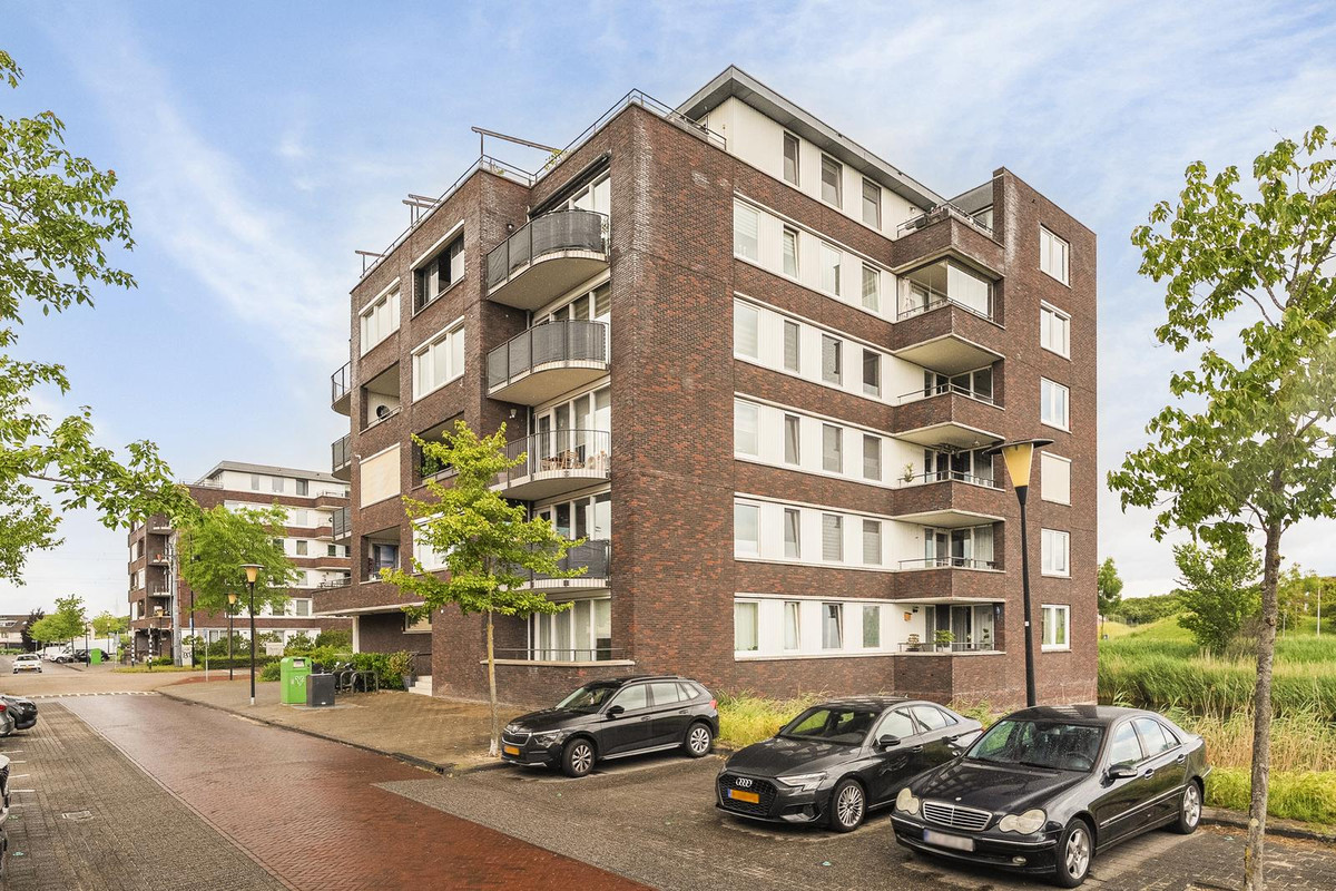 Appartement te koop: Vossenburg 88, Barendrecht