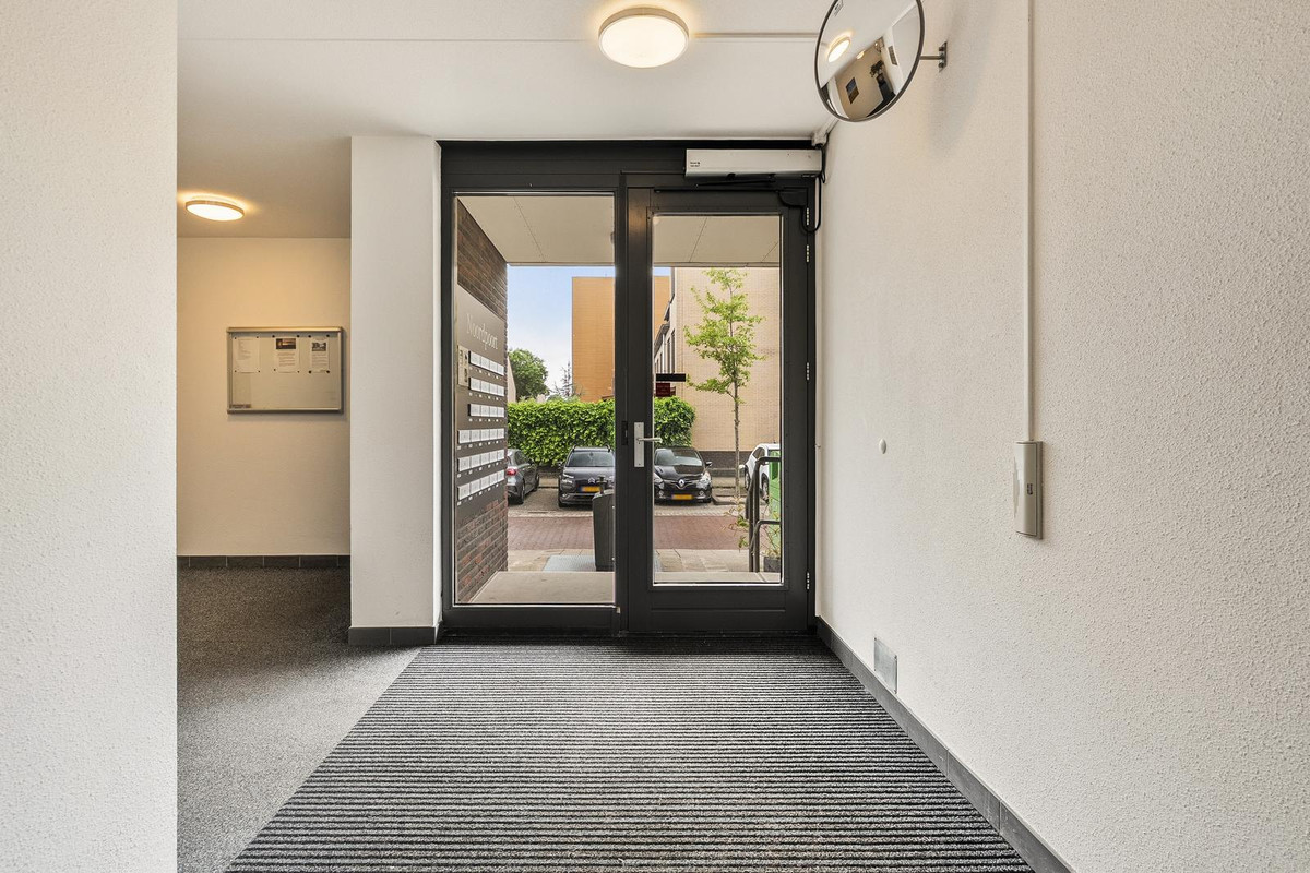Appartement te koop: Vossenburg 88, Barendrecht