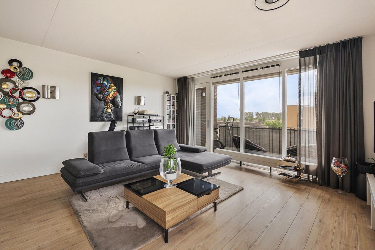 Appartement te koop: Vossenburg 88, Barendrecht