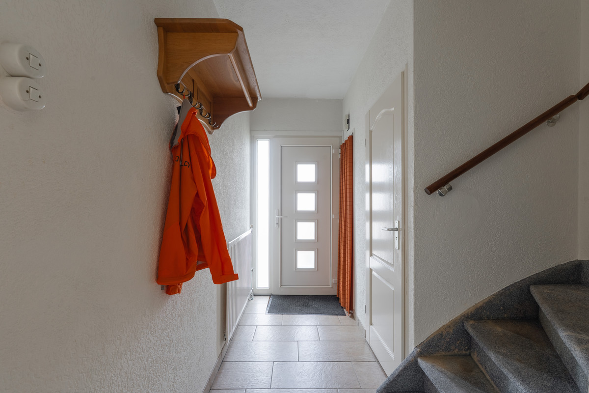 Tussenwoning te koop: Iepenlaan 14, Bemmel